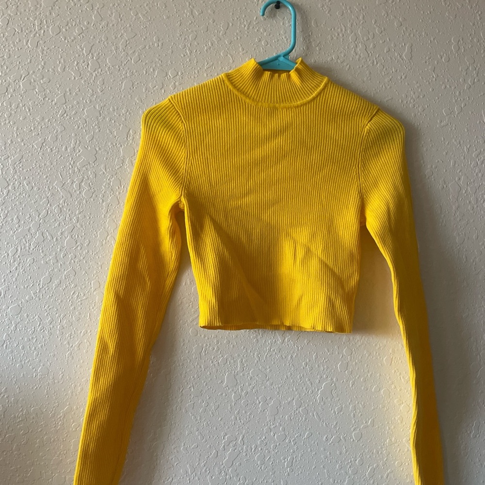 H&M Yellow Long Sleeve Fitted Crop Bodysuit